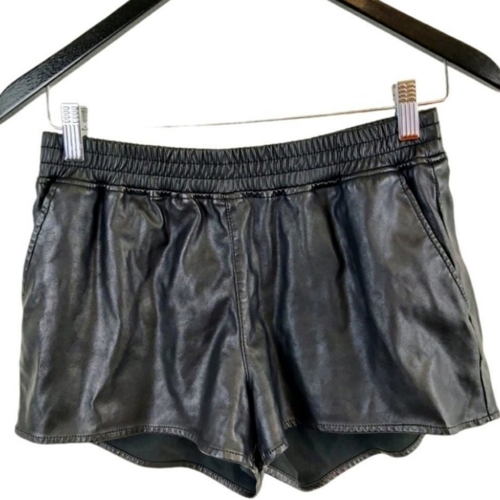 H&M Black Faux  Leather Micro Shorts sz 8